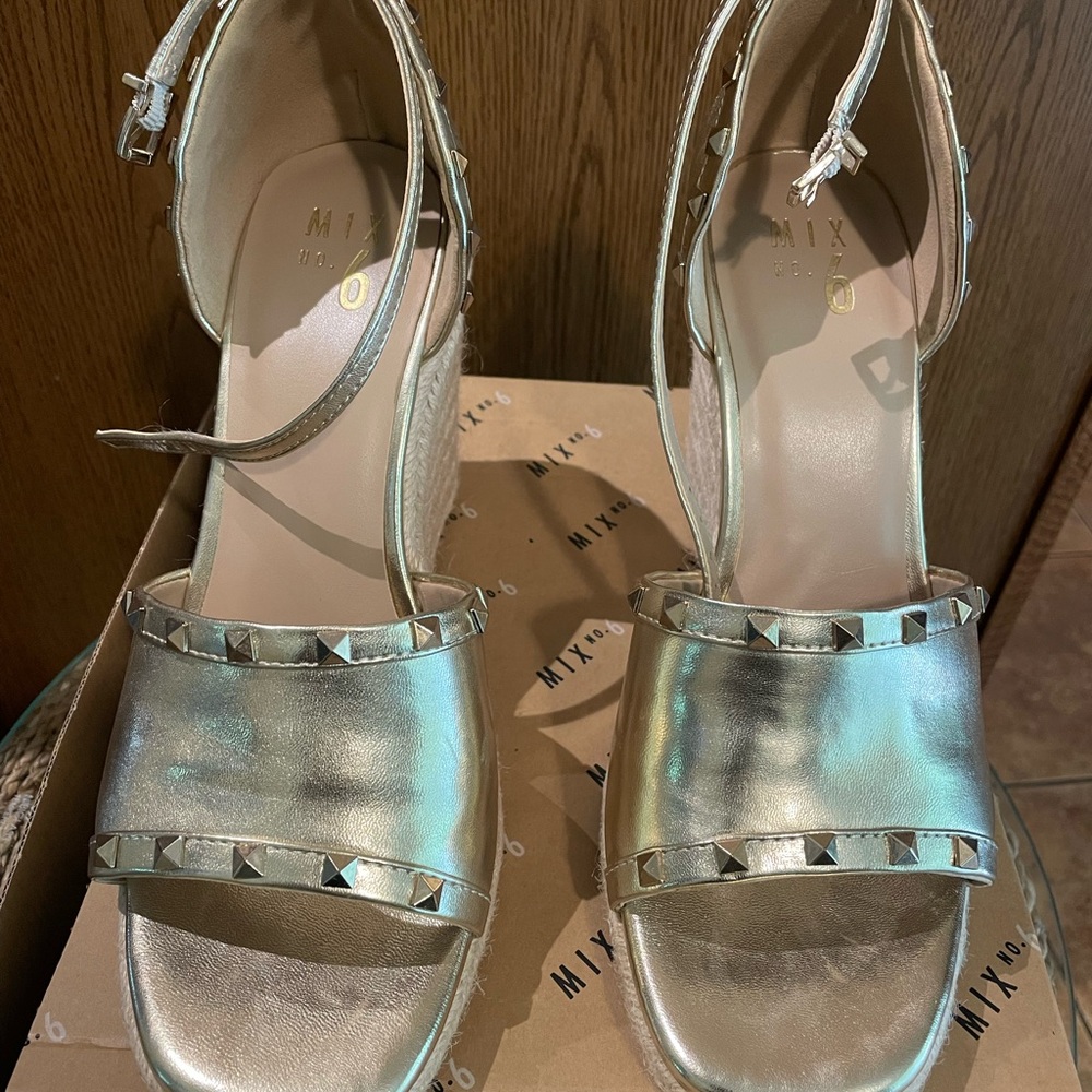 Mix No. 6 Gold Strappy Sandals
